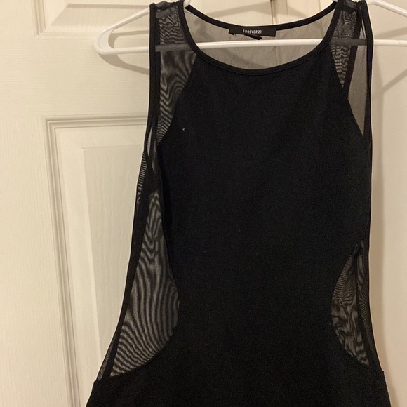 Open back dress - Picture 2 of 4